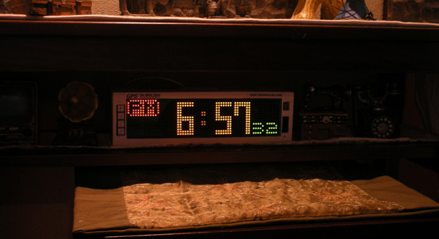 clockmaincut.jpg
